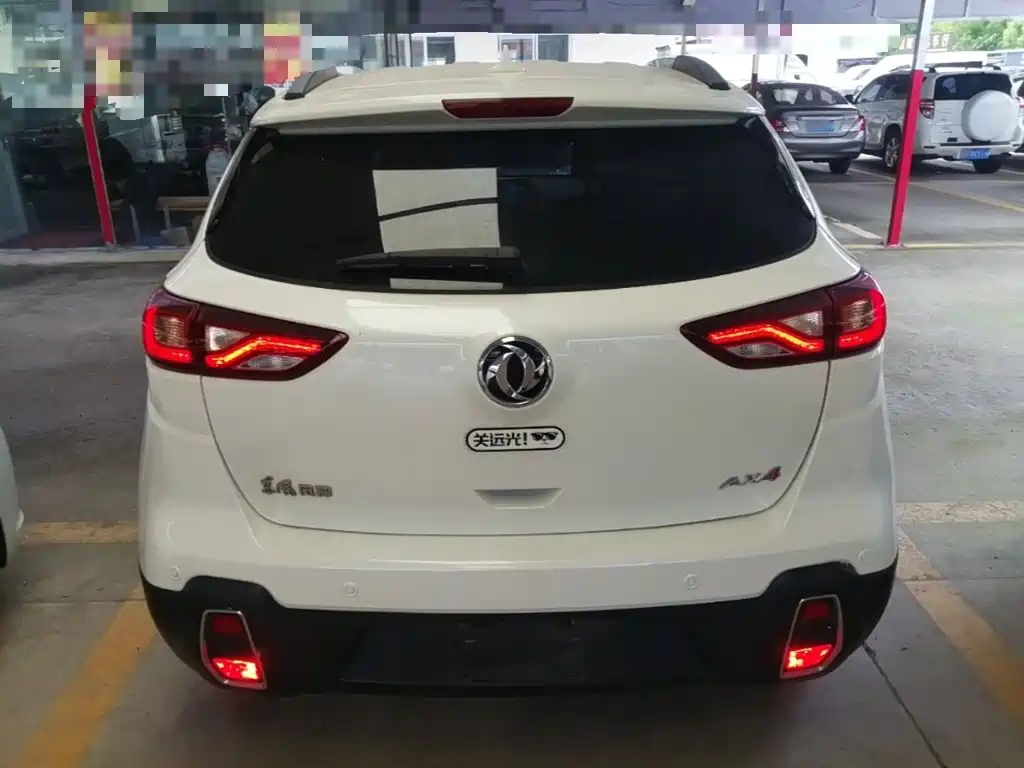 Dongfeng Aeolus Dongfeng Fengshen AX4 2018 2017 1.6L DCT Trendy