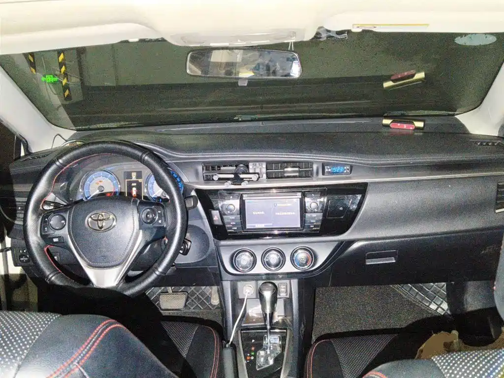 Toyota Levin 2014 1.8GS CVT Elite Edition фото 10