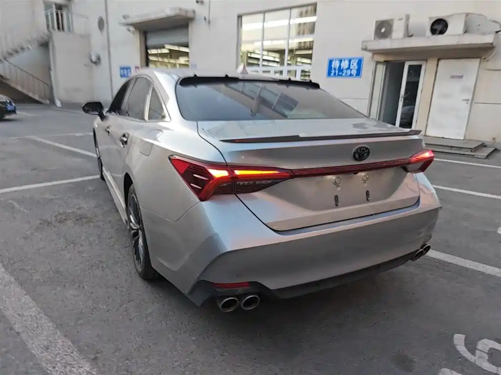 Toyota Avalon 2019 2.0L XLE Premium Edition (China VI) фото 9
