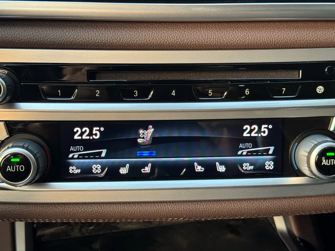 BMW 7 Series 2018 730Li Premium Type Excellence Package фото 27