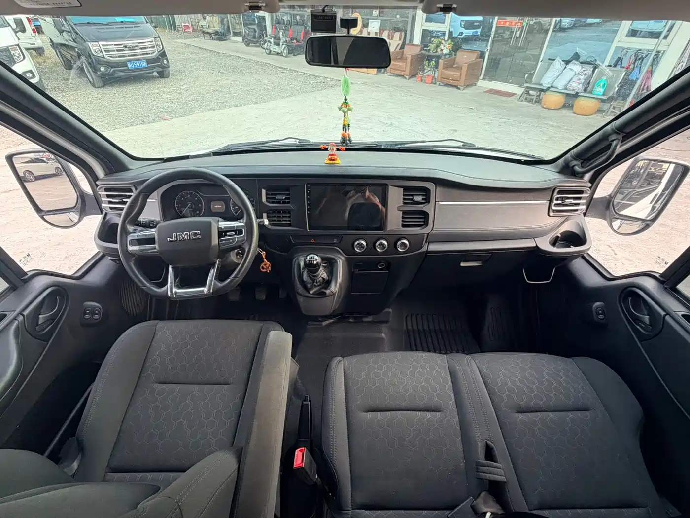 Jiangling JMC Fushun 2024 2023 2.0T Automatic Medium Wheelbase High Roof Commercial MPV 6 Seats
