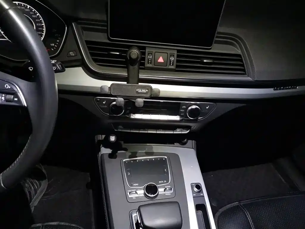 Audi Q5L 2018 40 TFSI Prestige Fashion (China V) фото 9