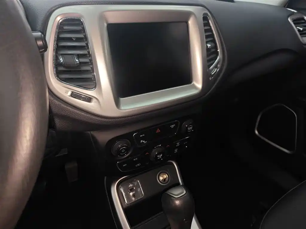 Jeep Compass 2017 2017 200T Automatic Family Edition