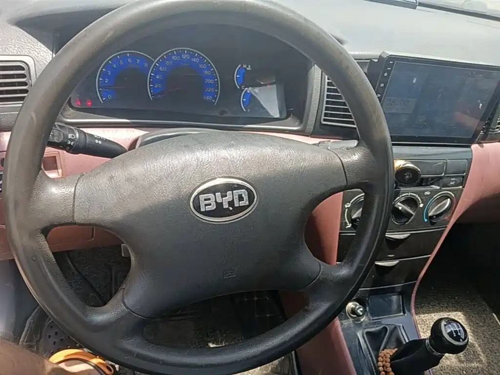 BYD F3 2012 Energy-saving Edition 1.5L Manual Comfort фото 11
