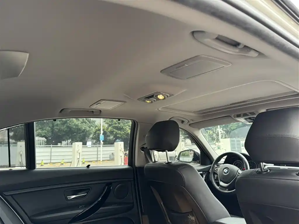BMW 3 Series 2017 320Li M Sport фото 9