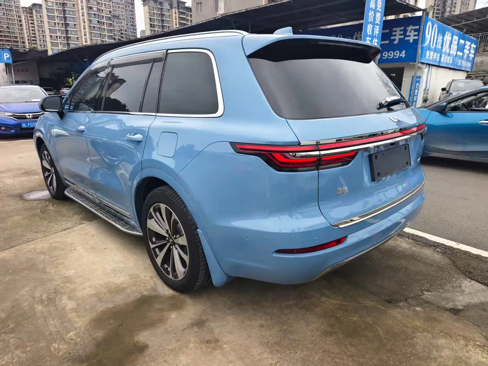 Photo 5 - Li Auto Li ONE