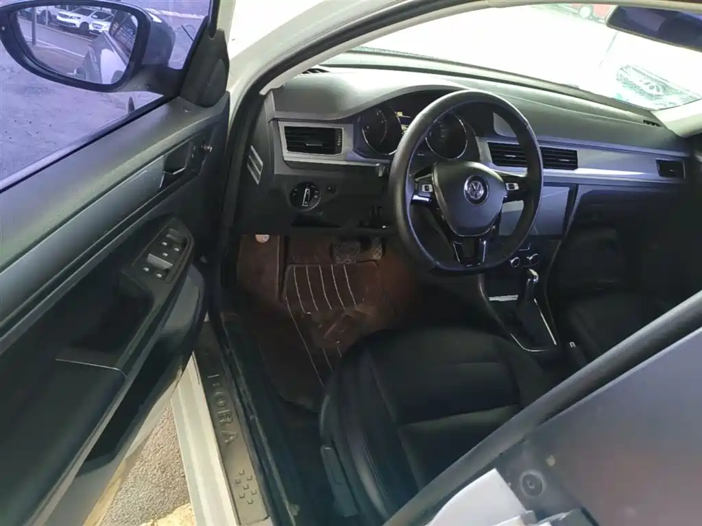 Volkswagen Bora 2016 Model 1.6L Automatic Fashion фото 16