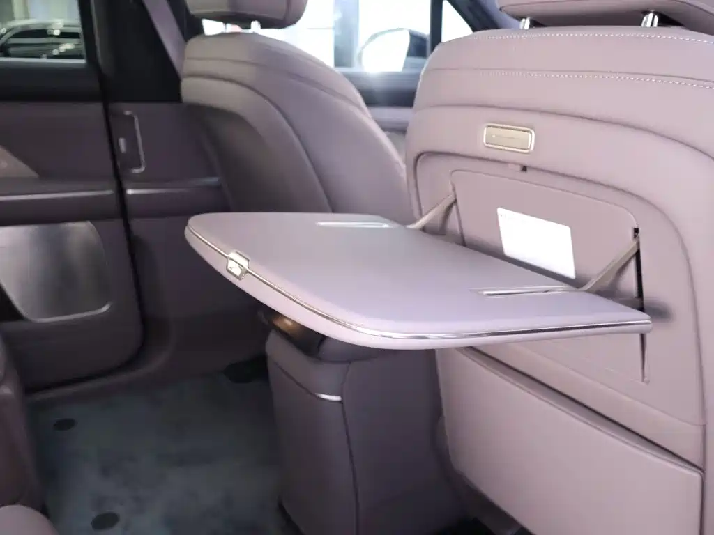 NIO ES8 2026 2025 Model 6-Seat Executive Luxury Edition