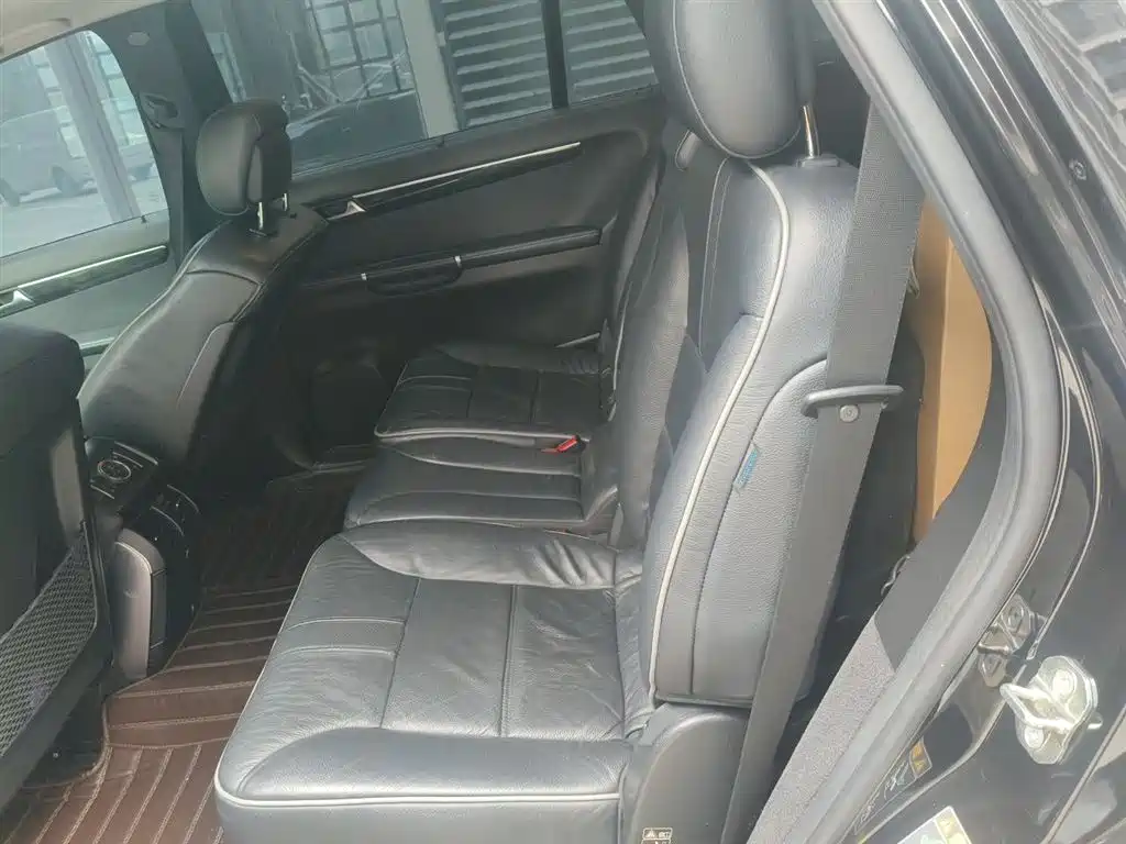 Mercedes-Benz R-Class 2017 R 320 4MATIC Business Collector's Edition фото 18