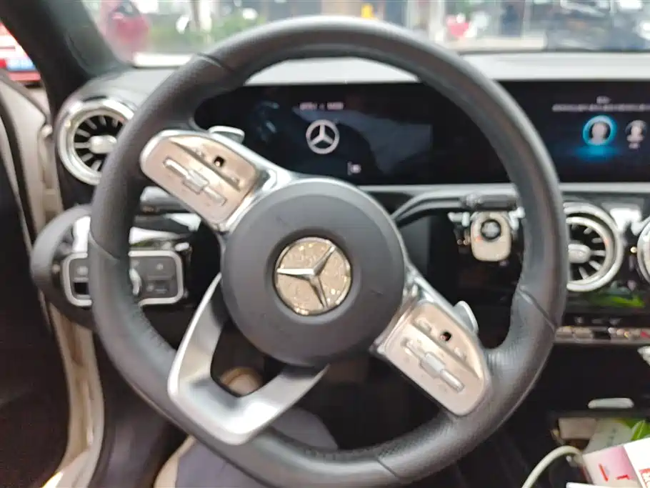 Mercedes-Benz A-Class 2021 A 200 L Sport Sedan Fashion Edition фото 15