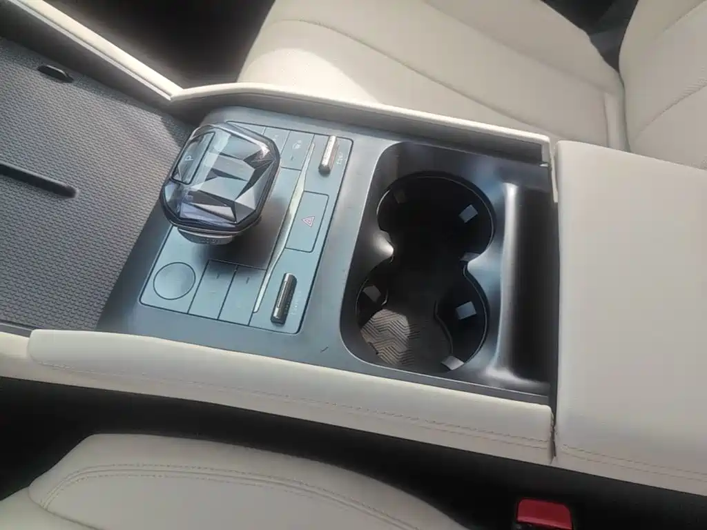 BYD Qin L 2024 2024 DM-i 120KM Leading
