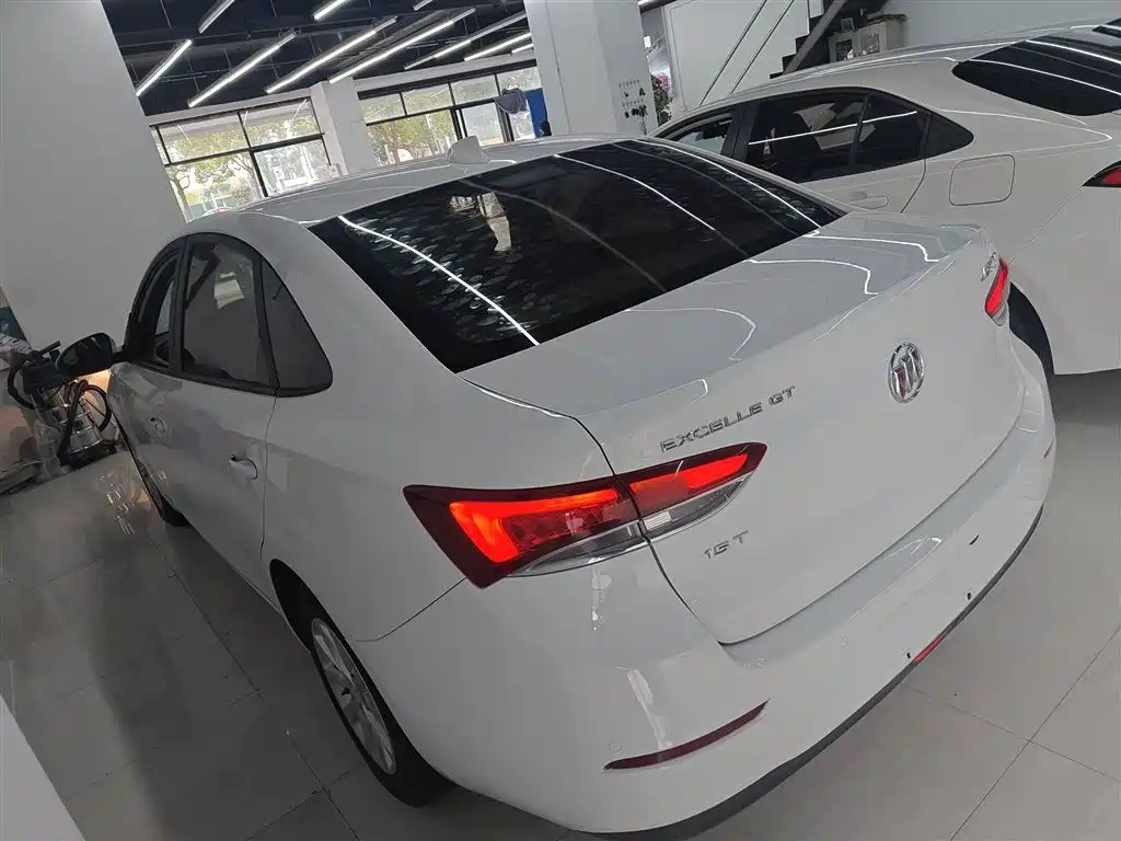Buick Excelle 2019 15T DCT Progressive Type China VI фото 5