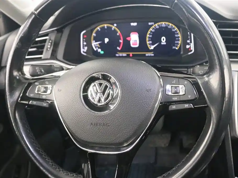 Volkswagen Lamando 2021 280TSI DSG Comfort Edition фото 6