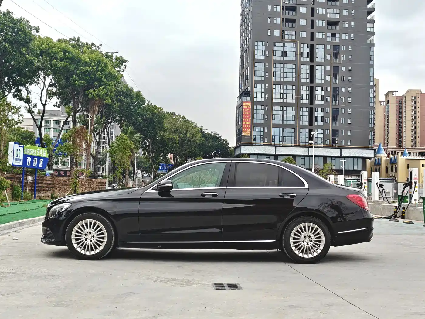 Mercedes-Benz C-Class 2015 C 200 L фото 4