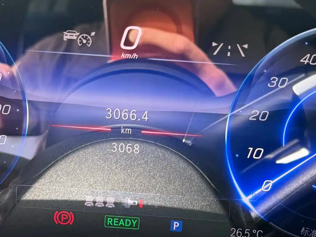 Mercedes-Benz EQE 2025 500 4MATIC Pioneer фото 9