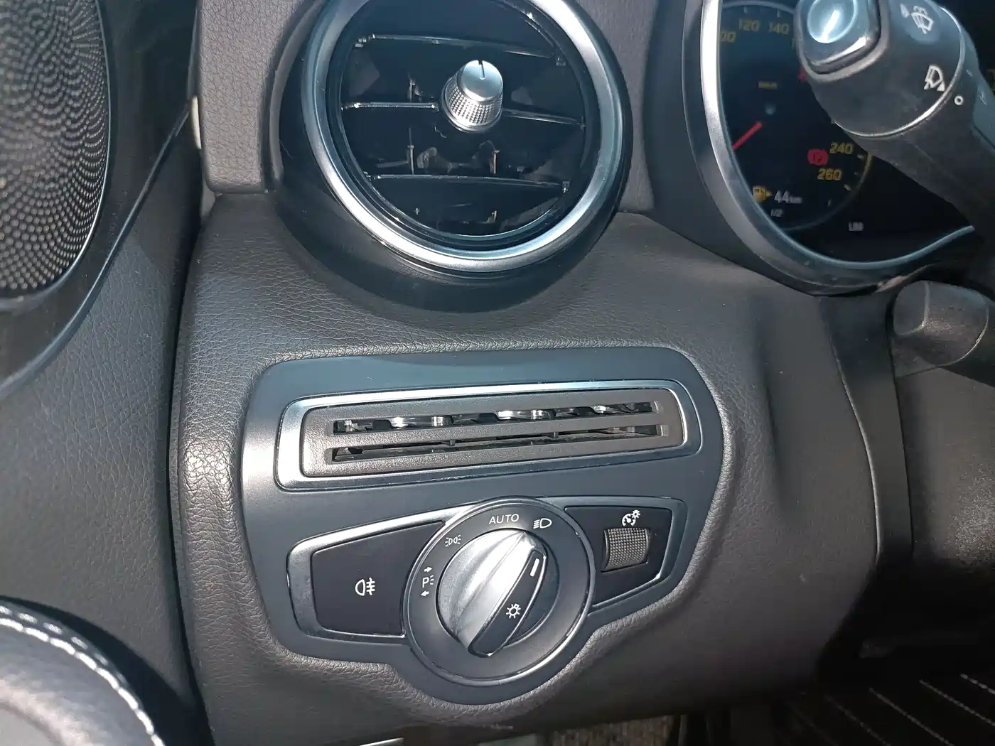 Mercedes-Benz C-Class 2020 C 260 L Sport фото 39