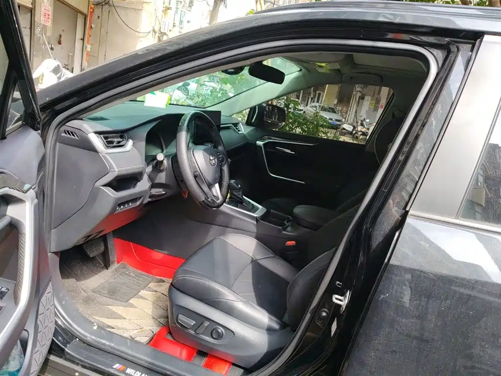 Toyota Wildlander 2023 2.0L CVT FWD Luxury PLUS фото 12