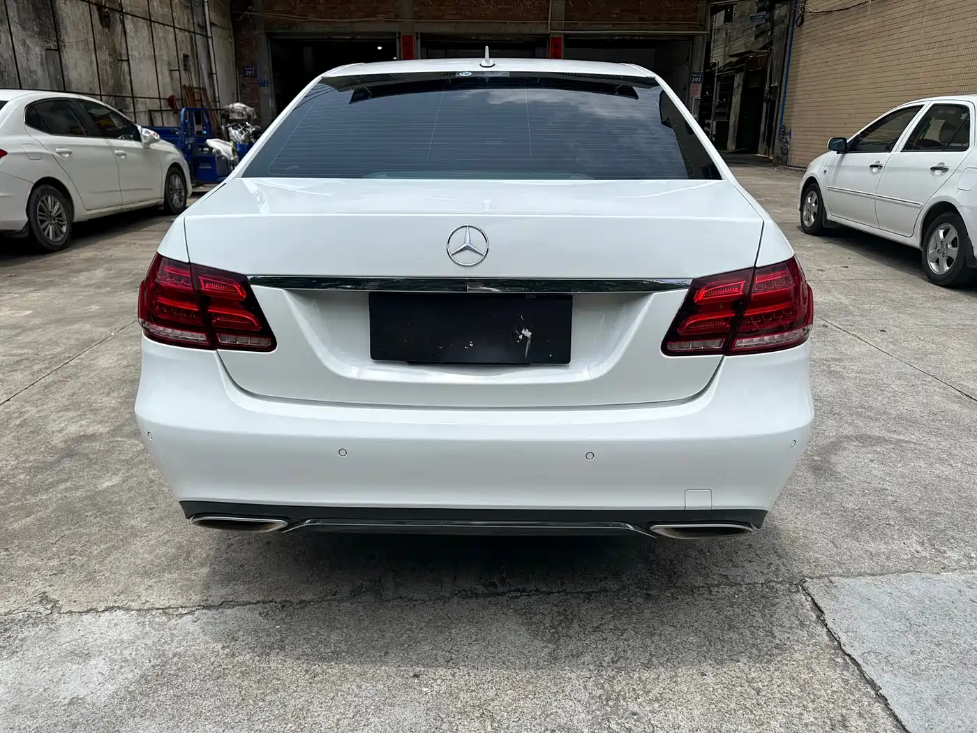 Mercedes-Benz E-Class 2015 Facelift E 180 L фото 5