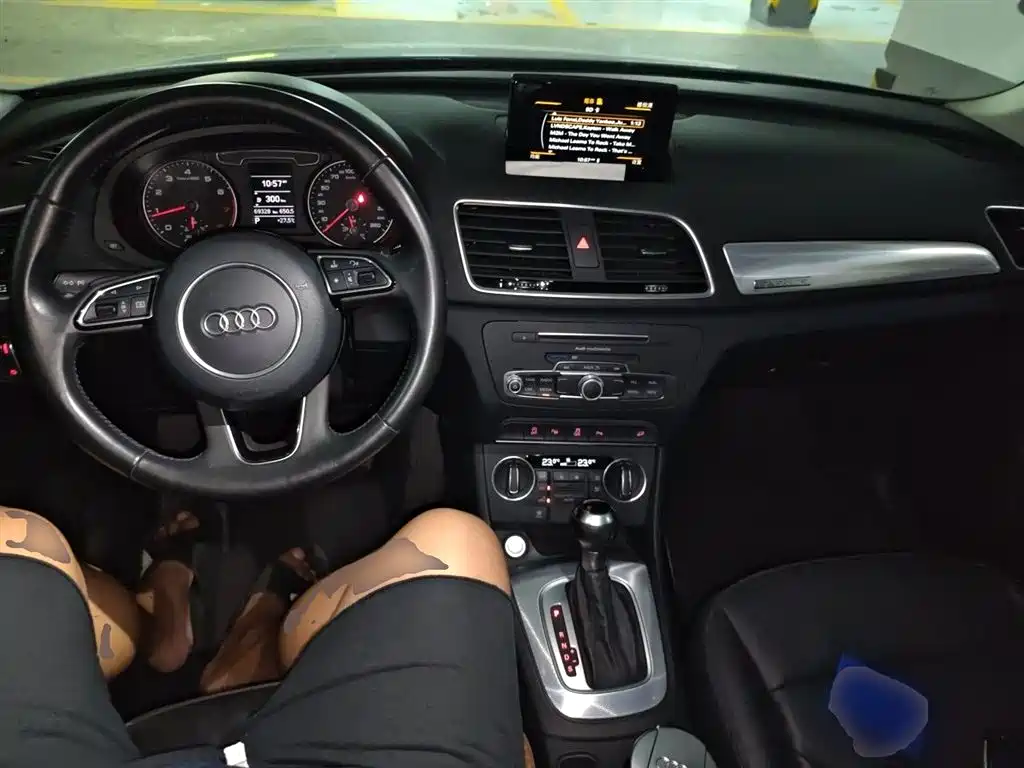 Audi Q3 2016 35 TFSI quattro All-Wheel Drive Fashion Edition фото 5