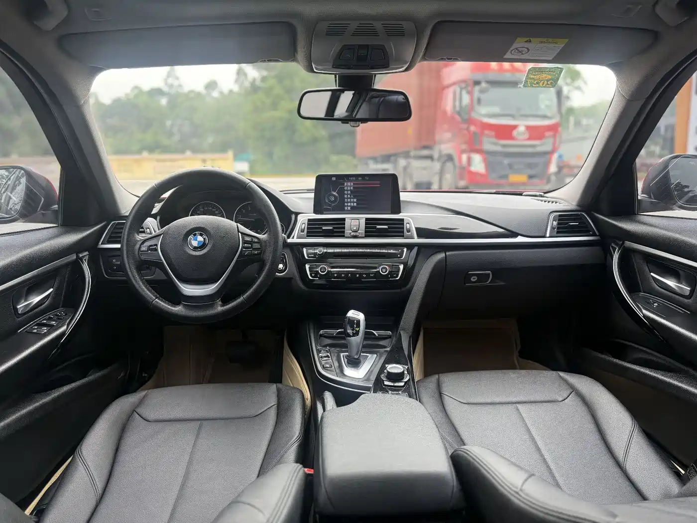 BMW 3 Series 2017 320Li Fashion фото 17