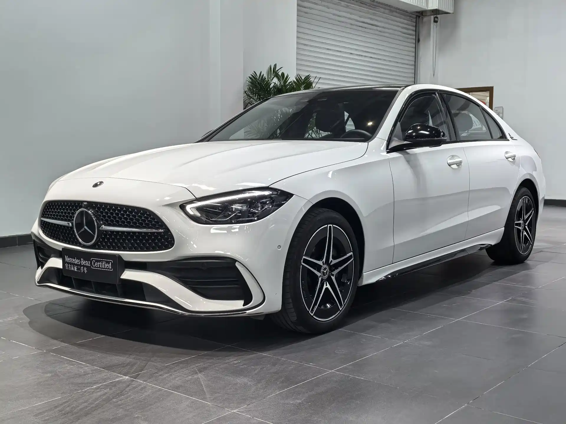 Photo 1 - Mercedes-Benz C-Class