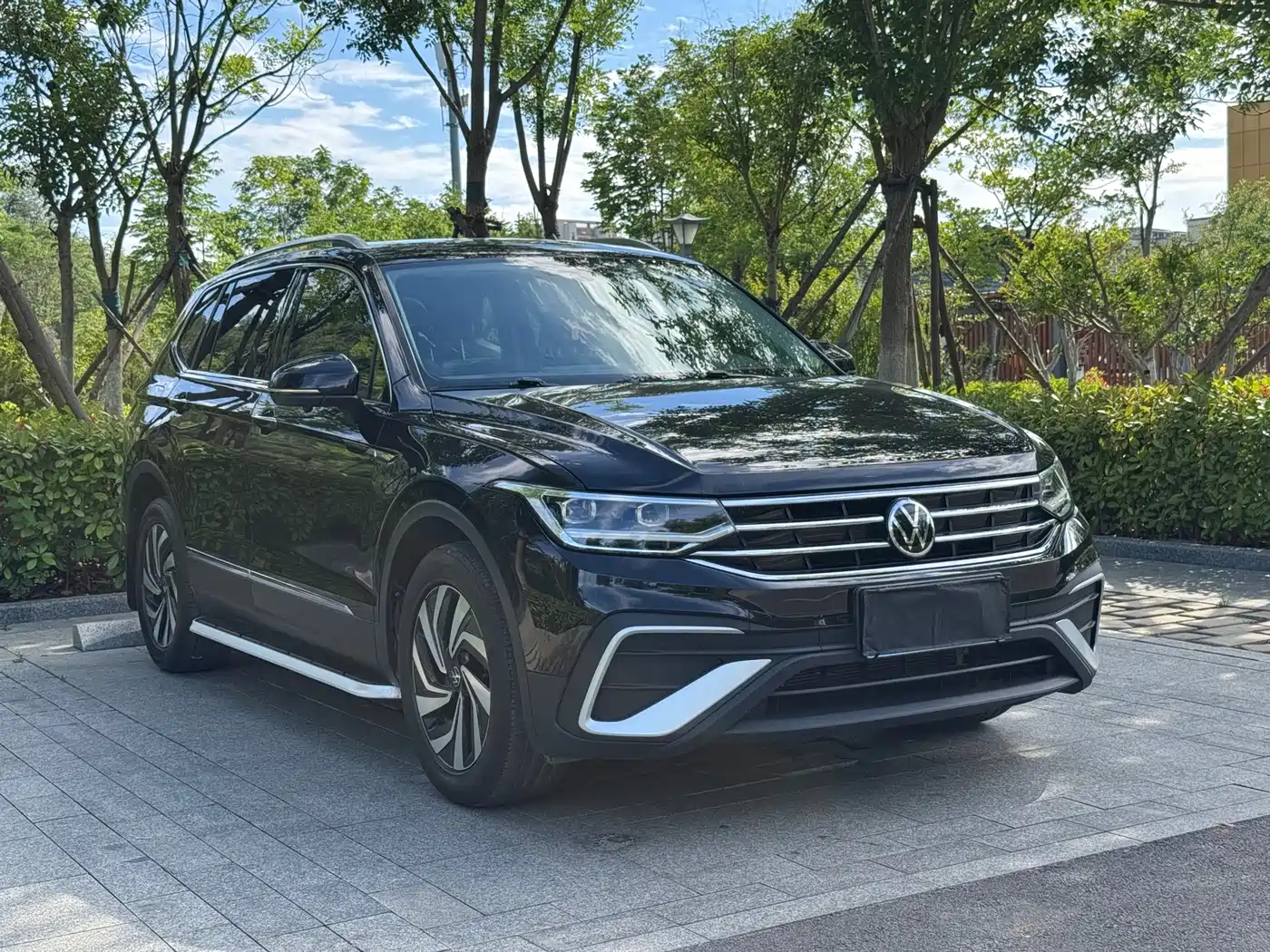 Volkswagen Tiguan L 2023 280TSI 2WD Trend Limited Edition фото 3