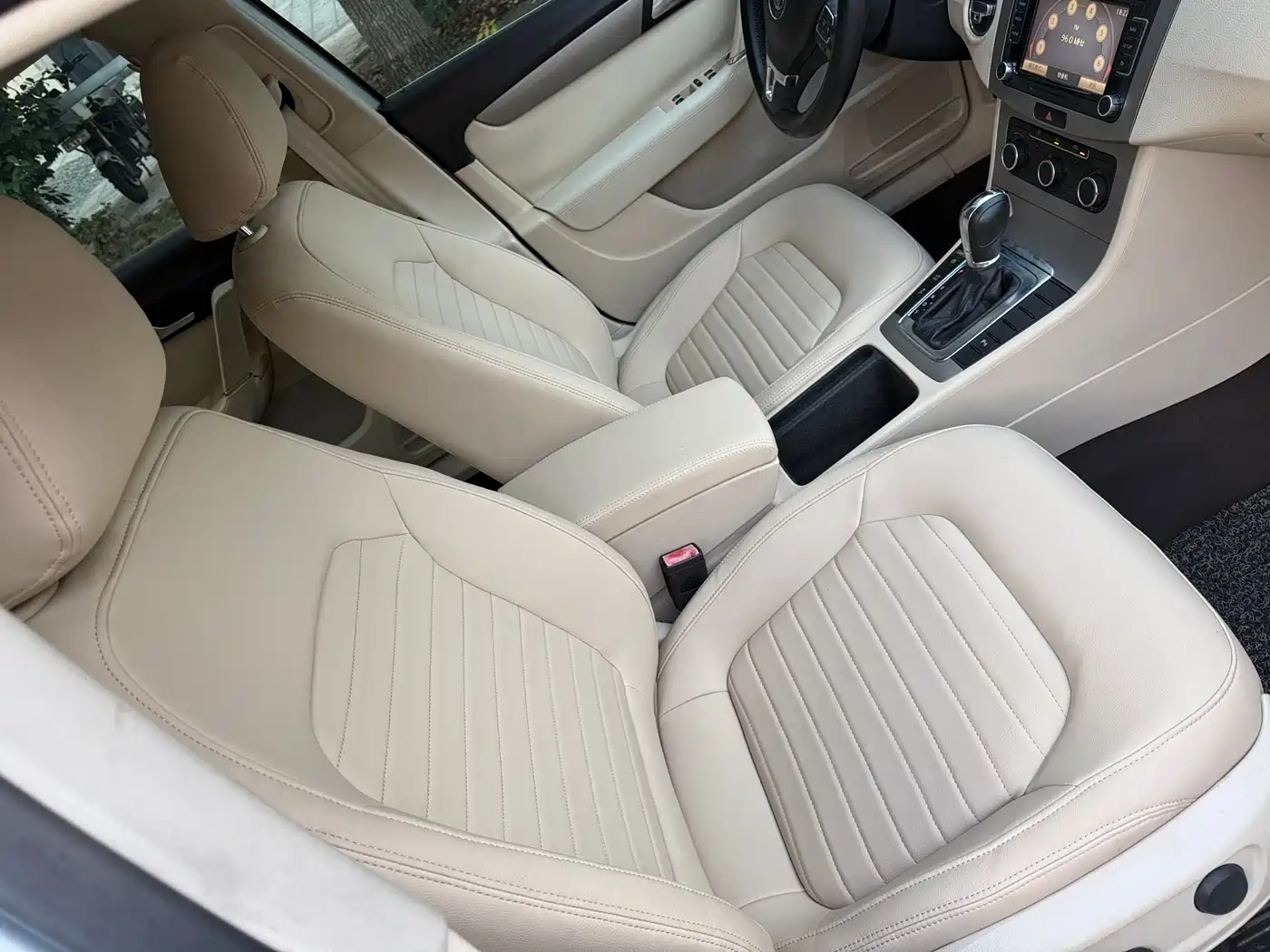 Volkswagen Magotan 2012 2012 Facelift 1.8TSI Luxury