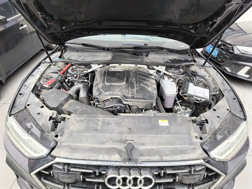 Audi A7L 2024 45 TFSI Luxury фото 16