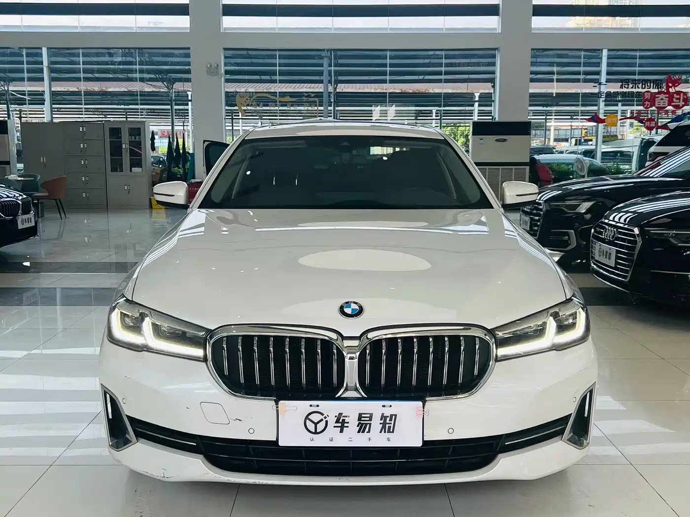 BMW 5 Series 2022 Facelift 530Li Leading Luxury Package фото 2
