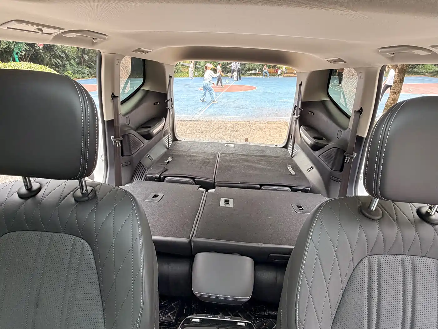 SAIC Maxus Territory 2023 2.0T Overland Flagship 7-Seater фото 36