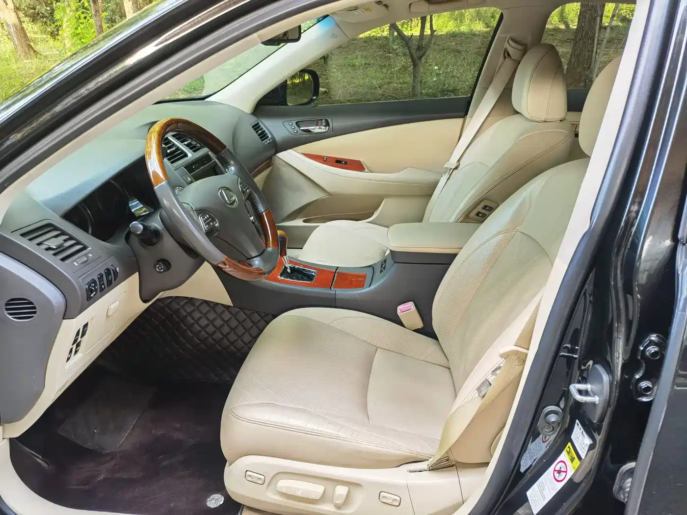 Lexus ES 2010 350 Elegance Edition фото 11