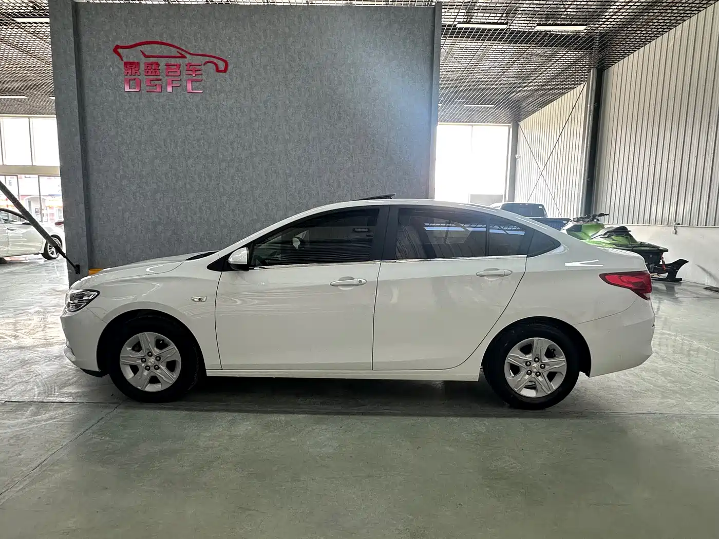 Chevrolet Cavalier 2019 320 Auto Sunroof Enjoyment Edition фото 4