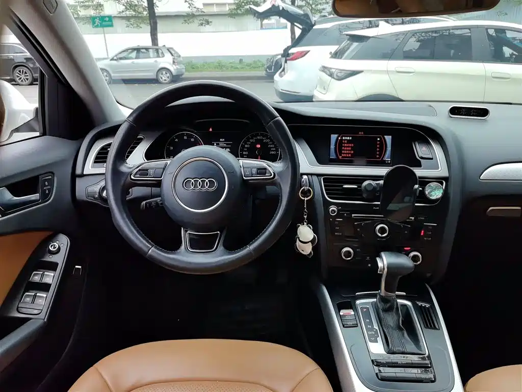 Audi A4L 2015 35 TFSI Auto Standard фото 10