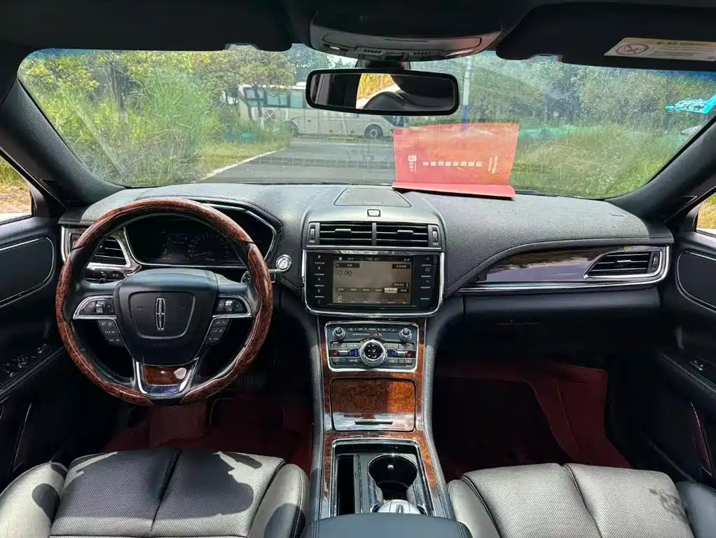 Lincoln Continental 2018 2017 2.0T 2WD Elegance Edition