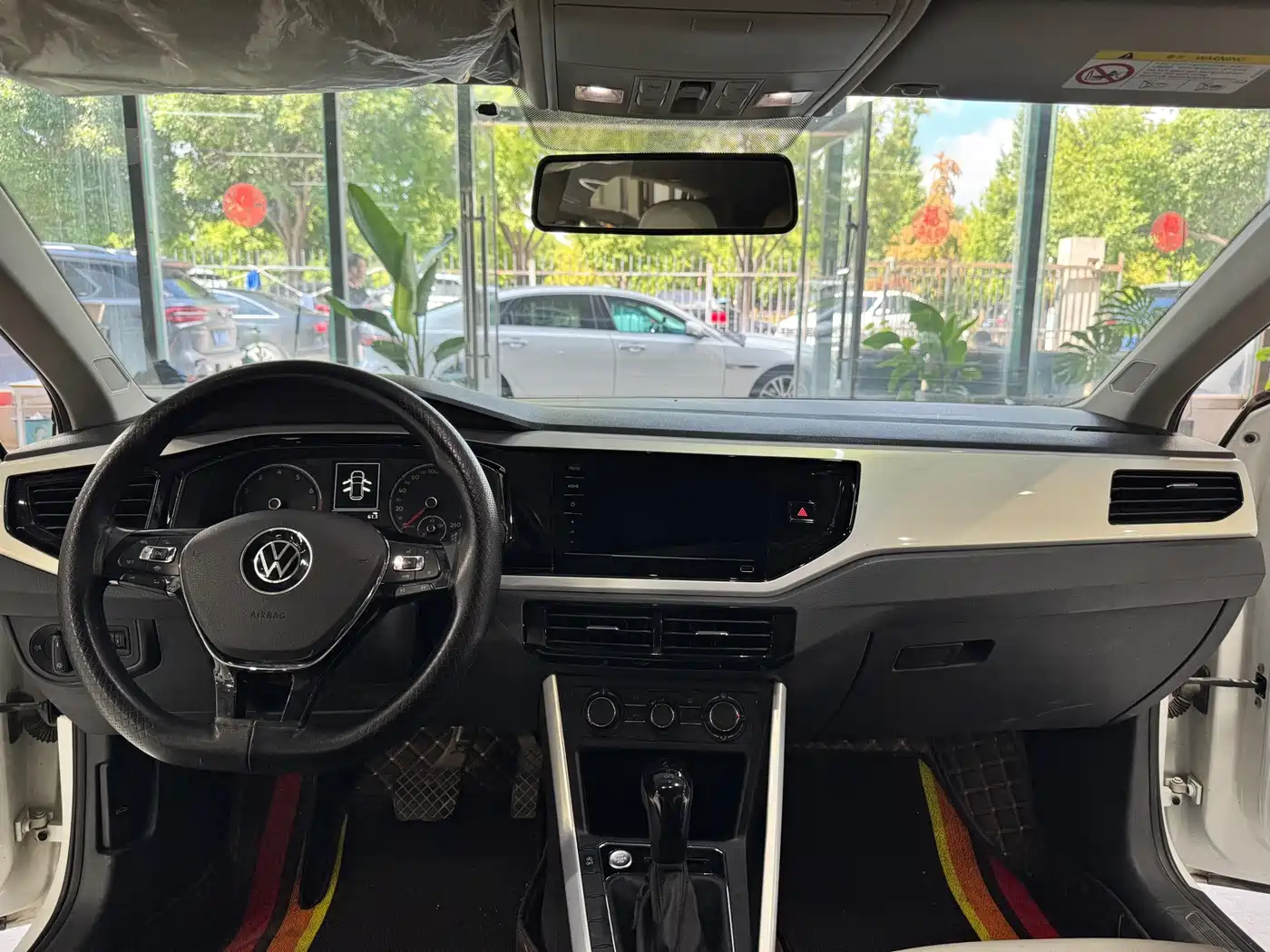 Фото 8 - Volkswagen Polo
