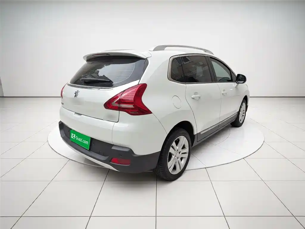 Peugeot 3008 2015 2.0L Automatic Classic Edition фото 4