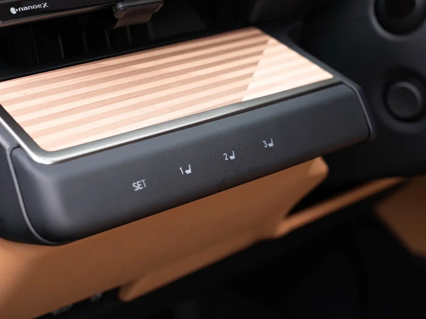 Lexus ES 2026 2025 Model 300h Base Version