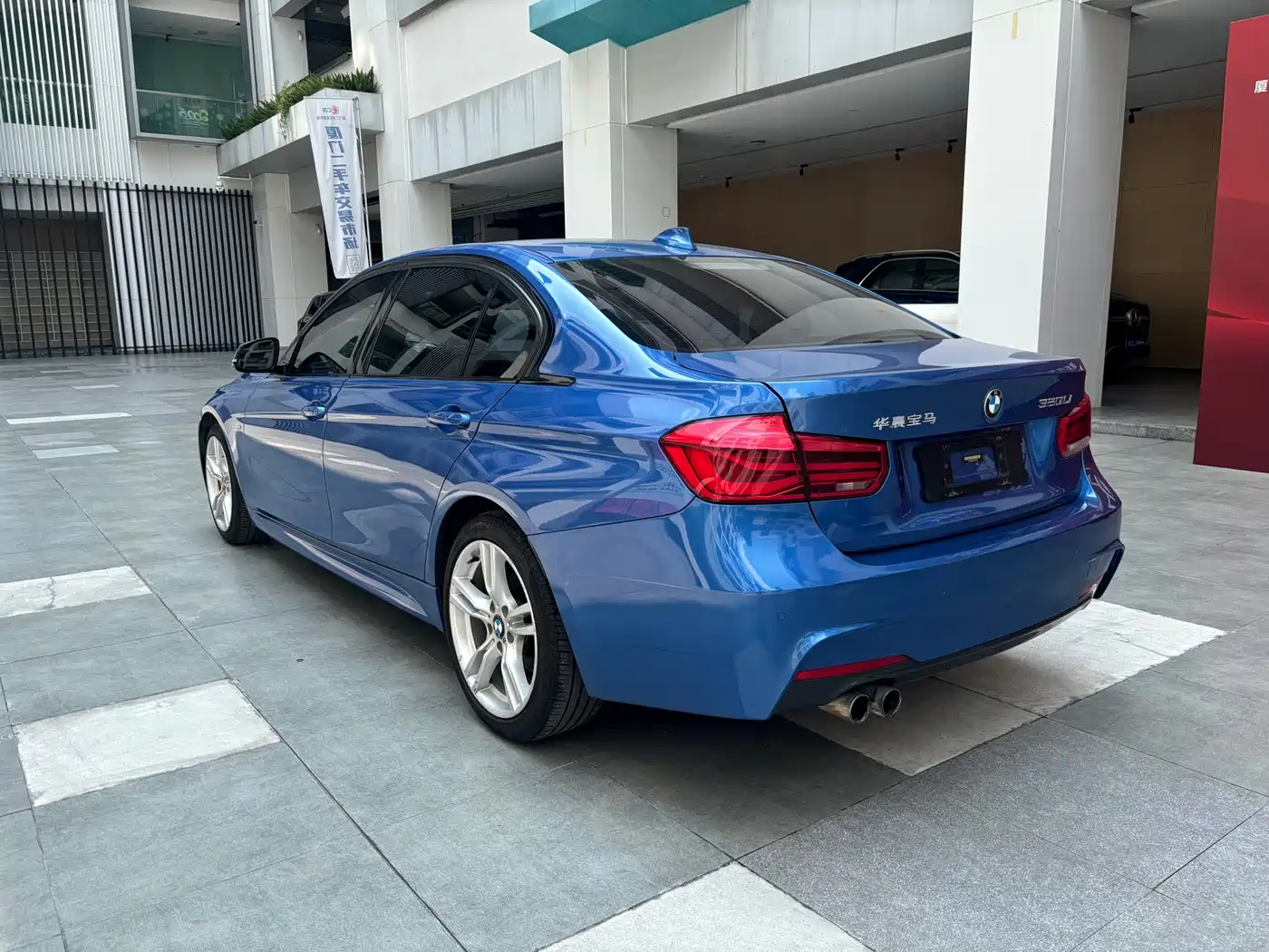 BMW 3 Series 2017 320Li M Sport фото 7