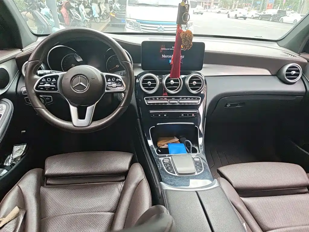 Mercedes-Benz GLC 2020 GLC 260 L 4MATIC Dynamic фото 5