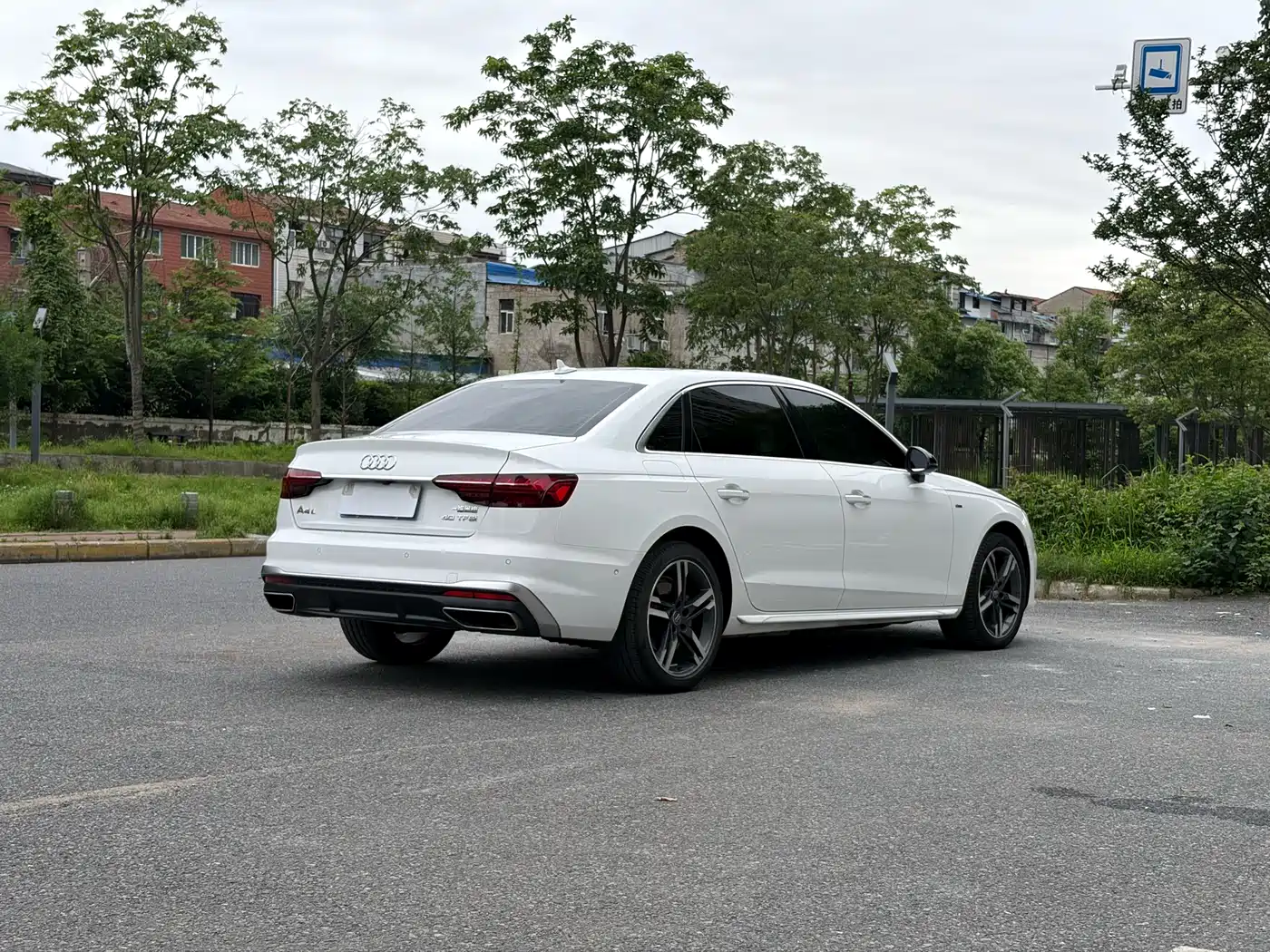 Audi A4L 2020 40 TFSI Luxury Dynamic фото 6
