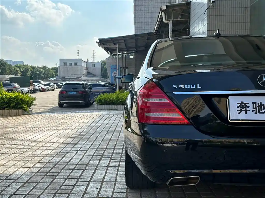 Mercedes-Benz S-Class 2011 S 350 L CGI фото 33