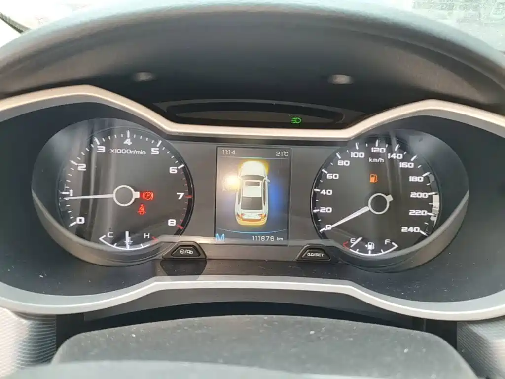 Photo 12 - Geely Emgrand GL