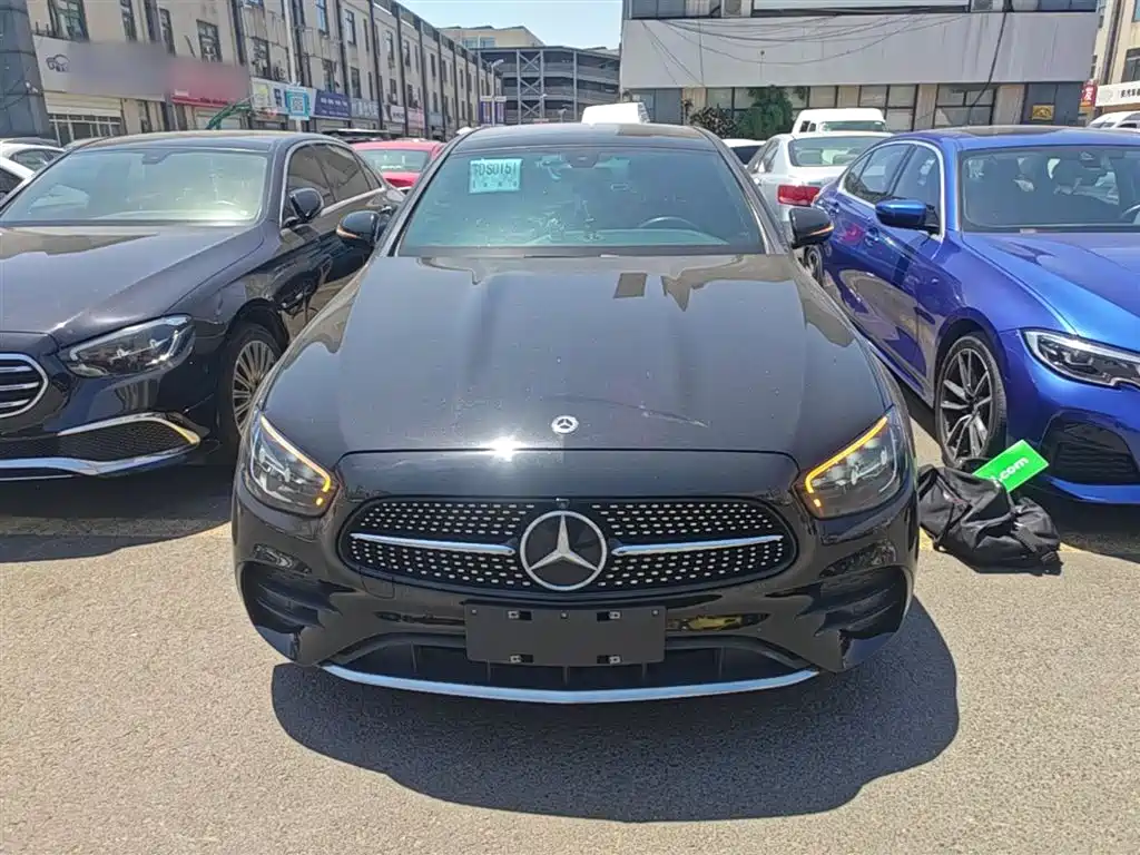 MERCEDES-BENZ E-CLASS