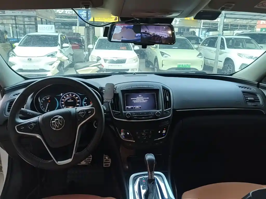 Buick Regal 2015 1.6T Elite Tech Edition фото 10