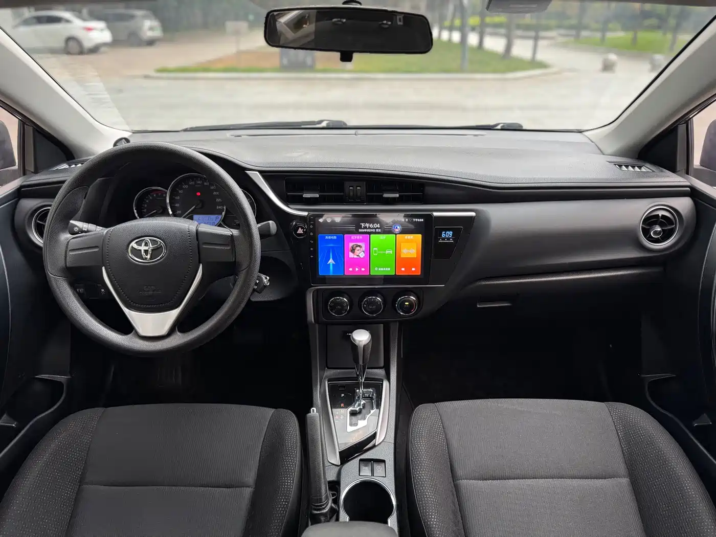 Toyota Corolla 2017 Facelift 1.2T S-CVT GL фото 12
