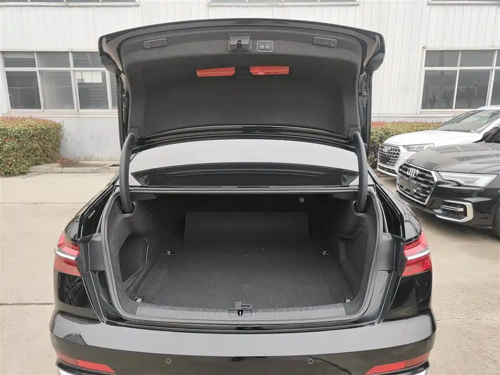 Audi A6L 2024 45 TFSI Premium Dynamic фото 19