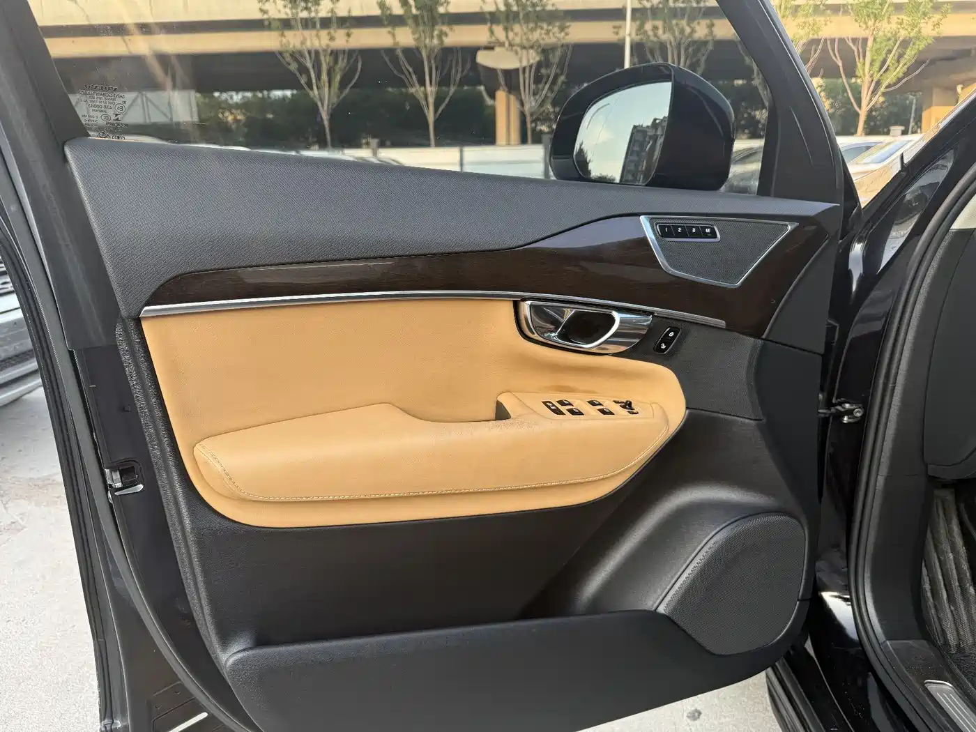 Фото 3 - Volvo XC90