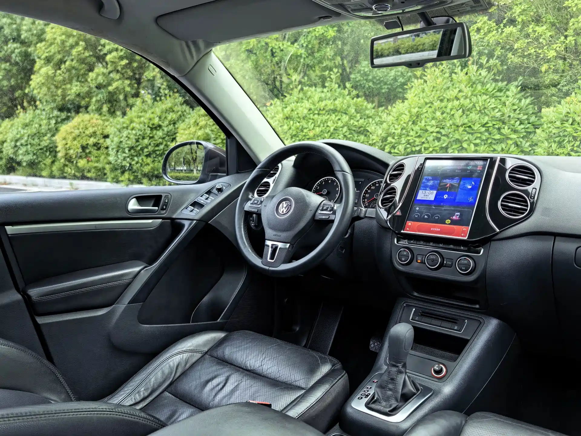 Фото 15 - Volkswagen Tiguan