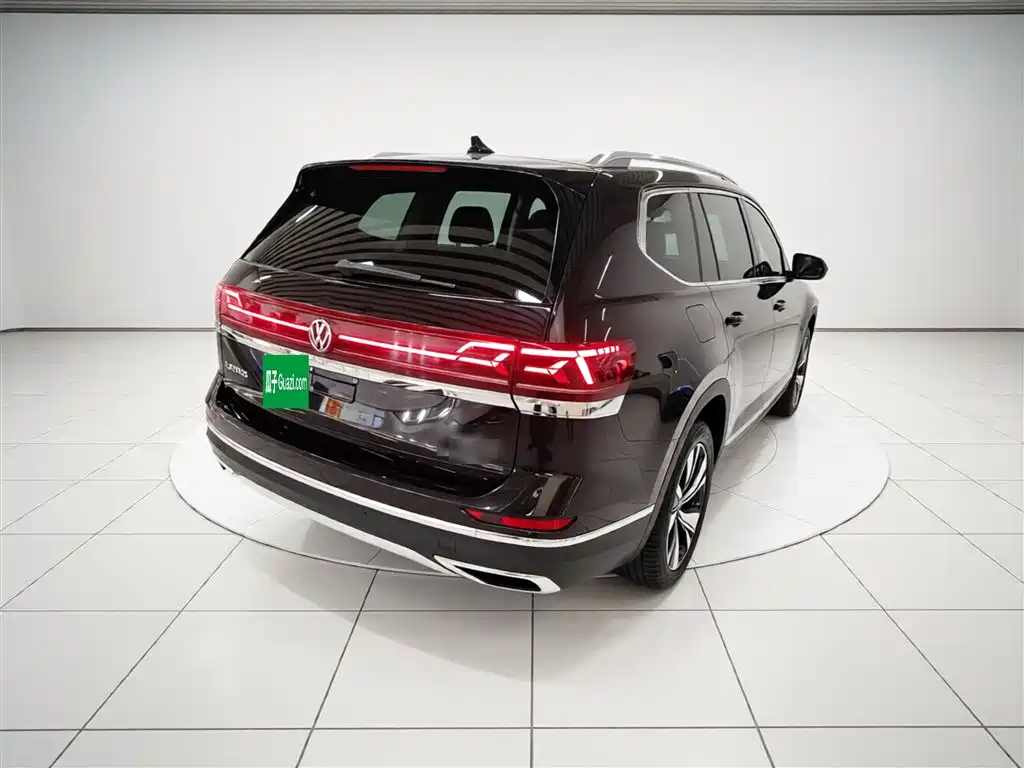 Volkswagen Teramont 2023 530 V6 AWD Premium Luxury Edition фото 7