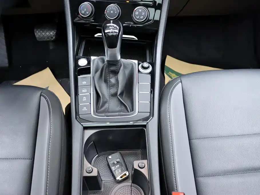 Volkswagen Sagitar 2021 280TSI DSG Comfort Smart Connect Edition фото 24